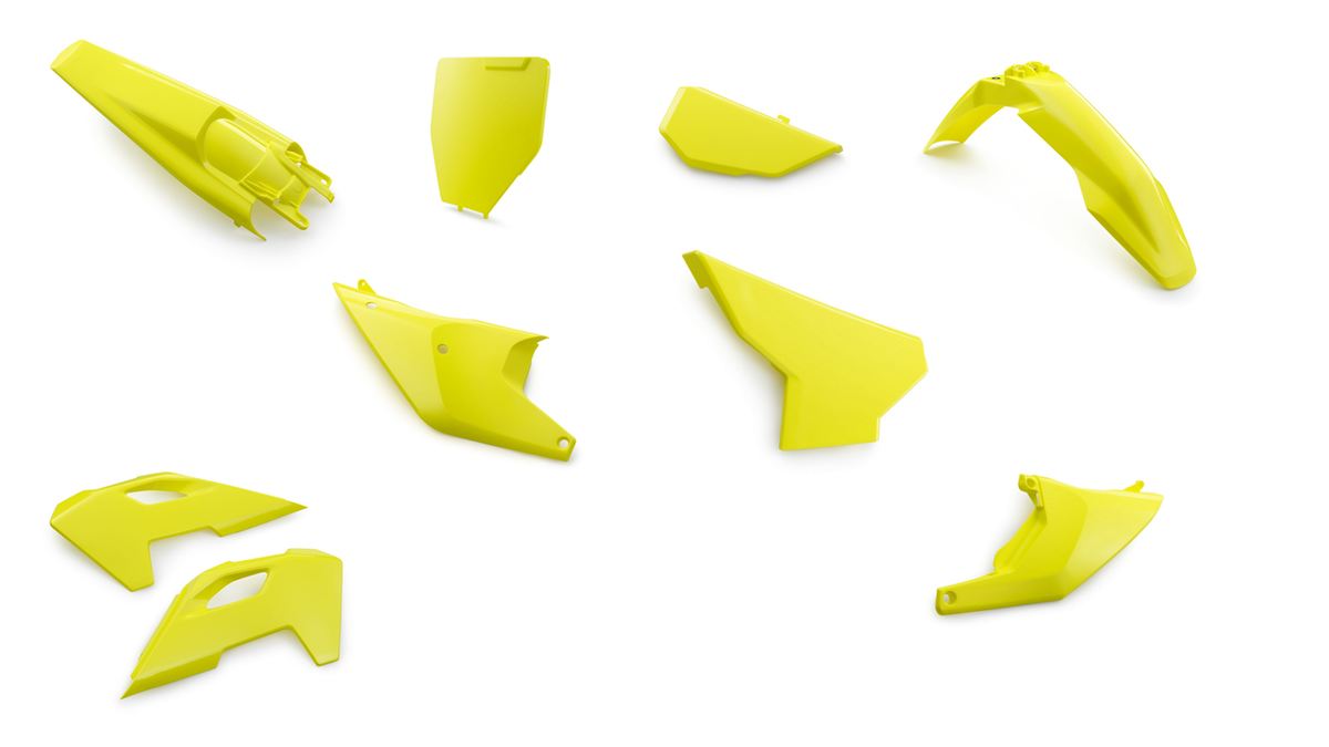 Plastic parts kit