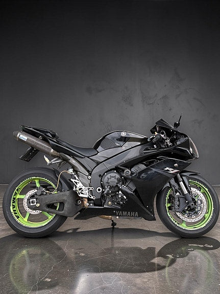 Yamaha YZF-R1 /FØRSTE MANN/LEO-VINCE/CARBON