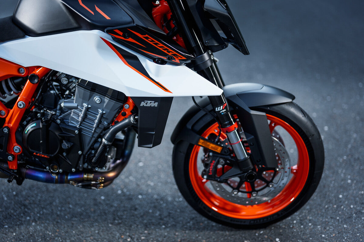 KTM 990 DUKE R | 5" TFT | 4 ÅR GARANTI | RÅ!