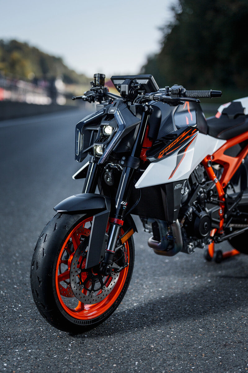 KTM 990 DUKE R | 5" TFT | 4 ÅR GARANTI | RÅ!