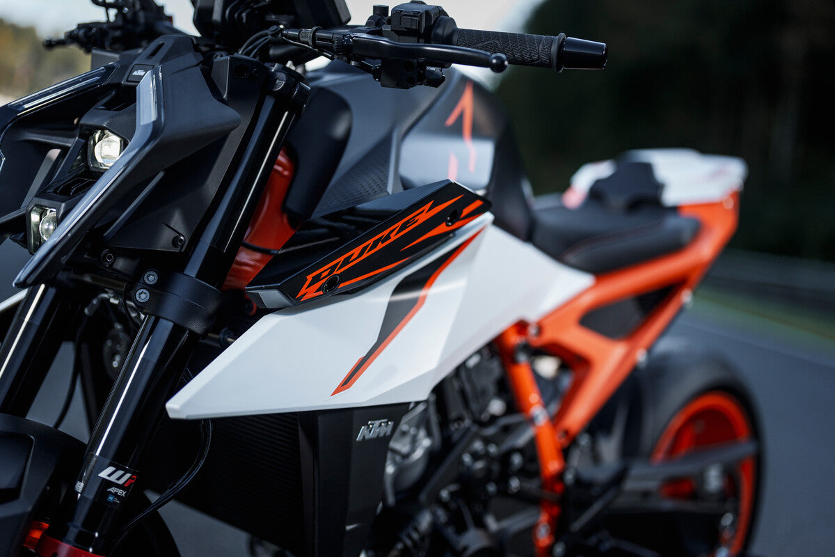 KTM 990 DUKE R | 5" TFT | 4 ÅR GARANTI | RÅ!