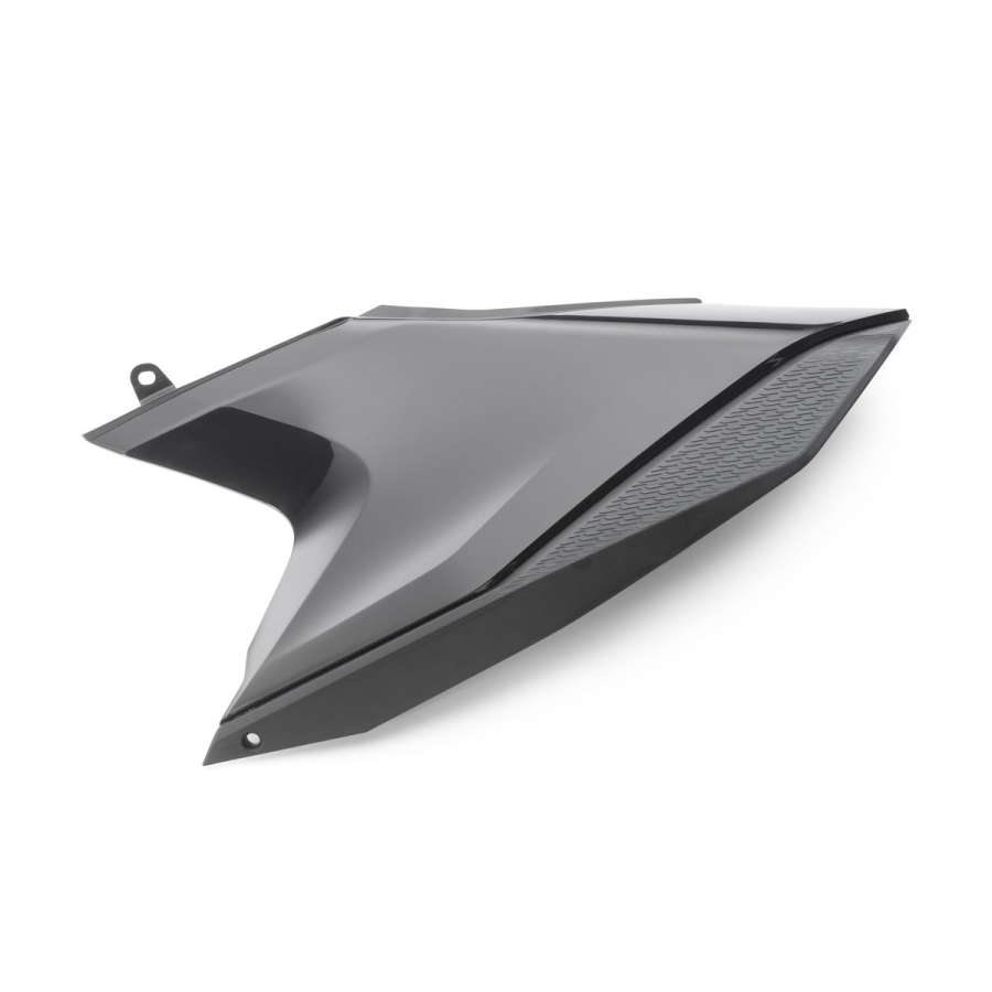 Rear fairing