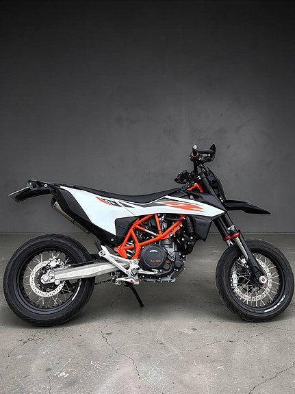 KTM 690 SMC R WINGS/LED-LYKT/TAIL-TIDY/QUICKSHIFTER+