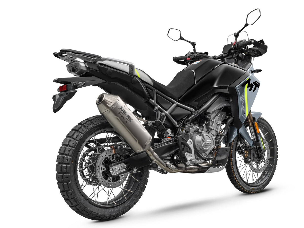 Akrapovic Slip-on til CFMOTO 450 MT