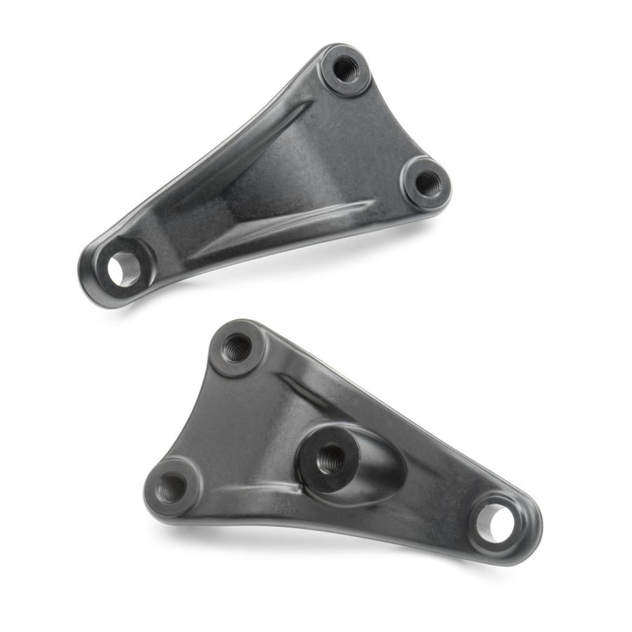 Engine brace set