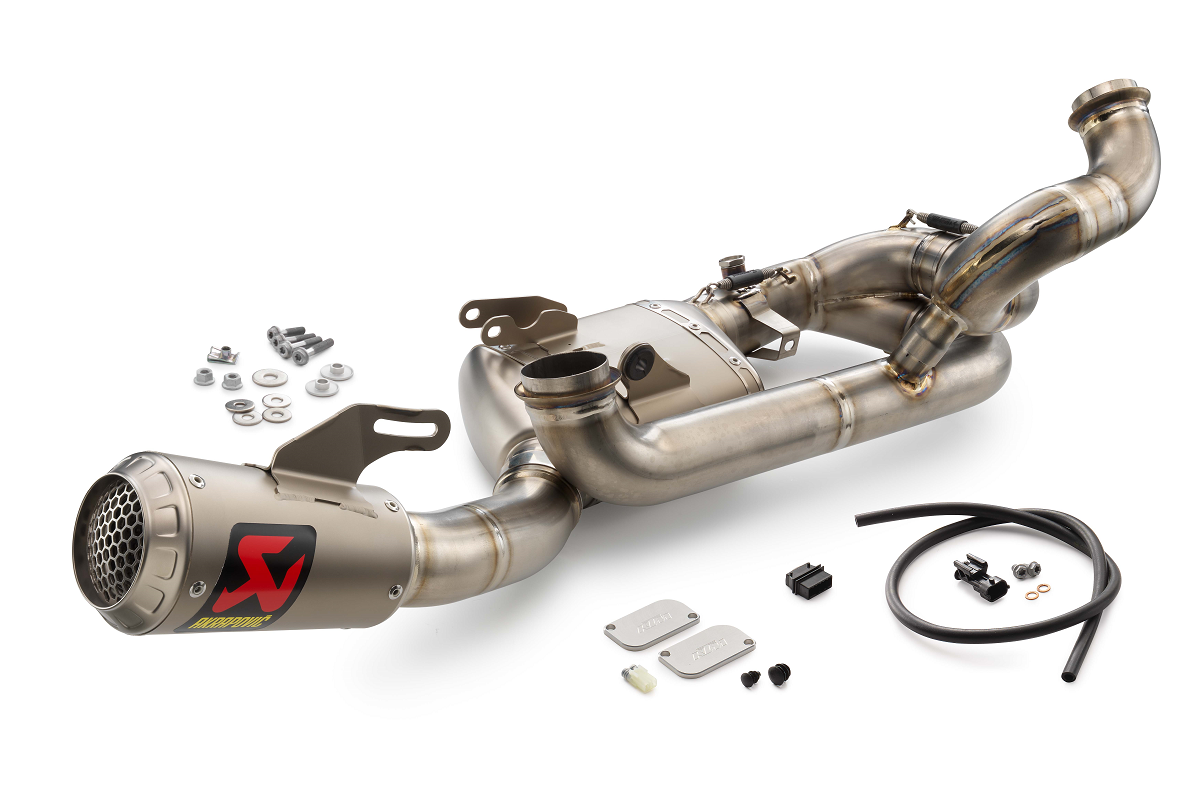 Akrapovic kit "Evolution Line"
