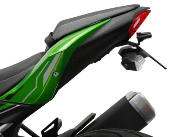 Evotech tail tidy til Kawasaki Ninja 125 & Z125 (Kort skiltoppheng)